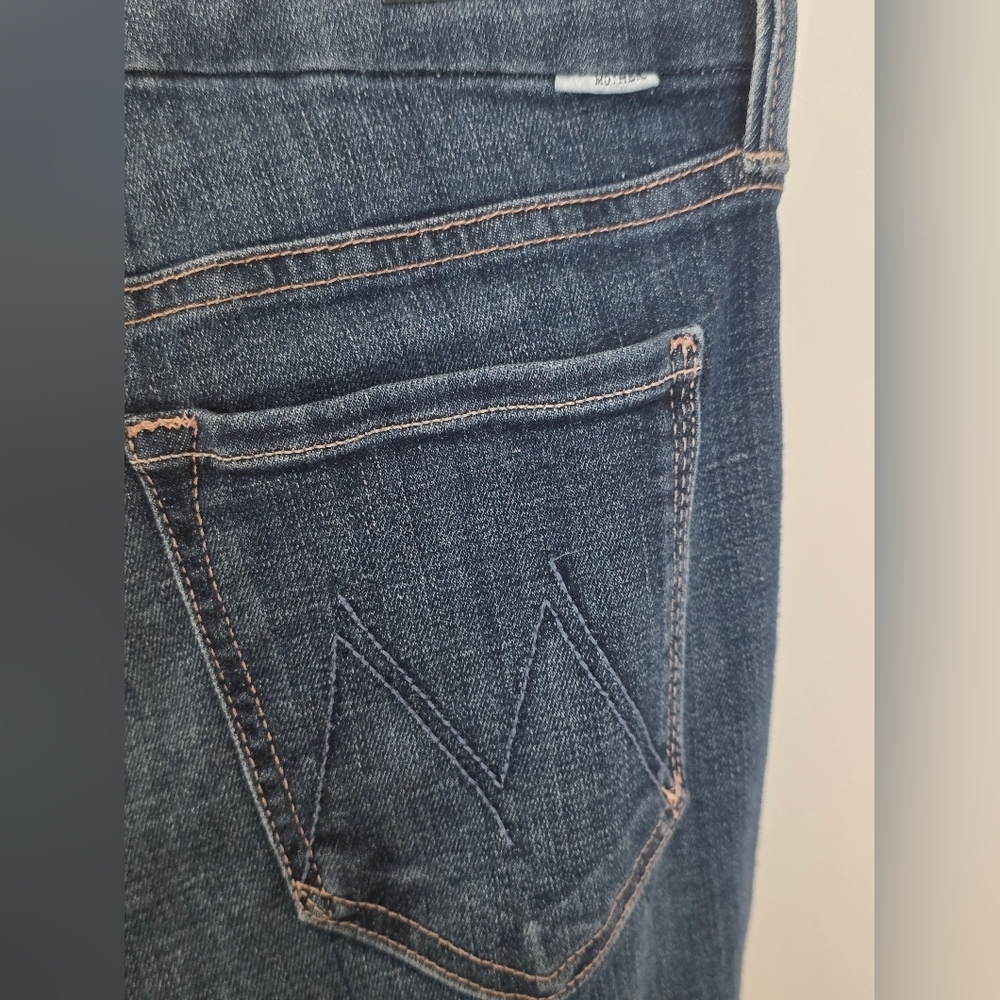 MOTHER The Looker Ankle Fray Skinny Jeans in Girl Crush Wash Size 26 Gently Used - Picture 4 of 7